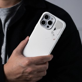 Funda Aulumu A16 MagSafe iPhone 16 Pro Max Blanco y Negro | B2B